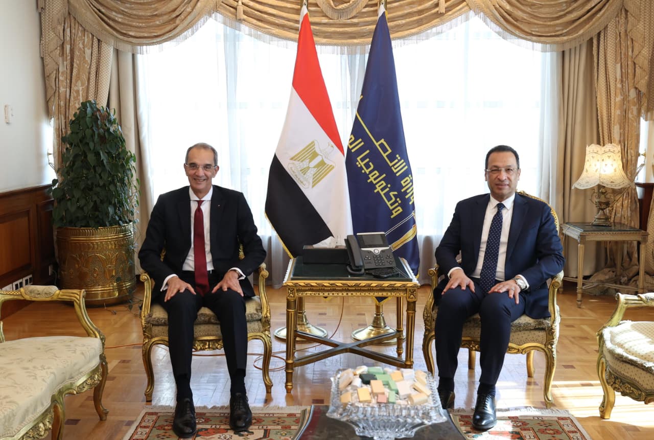 e2750fe9-8094-4fd9-97d4-b192ffcc8a7b