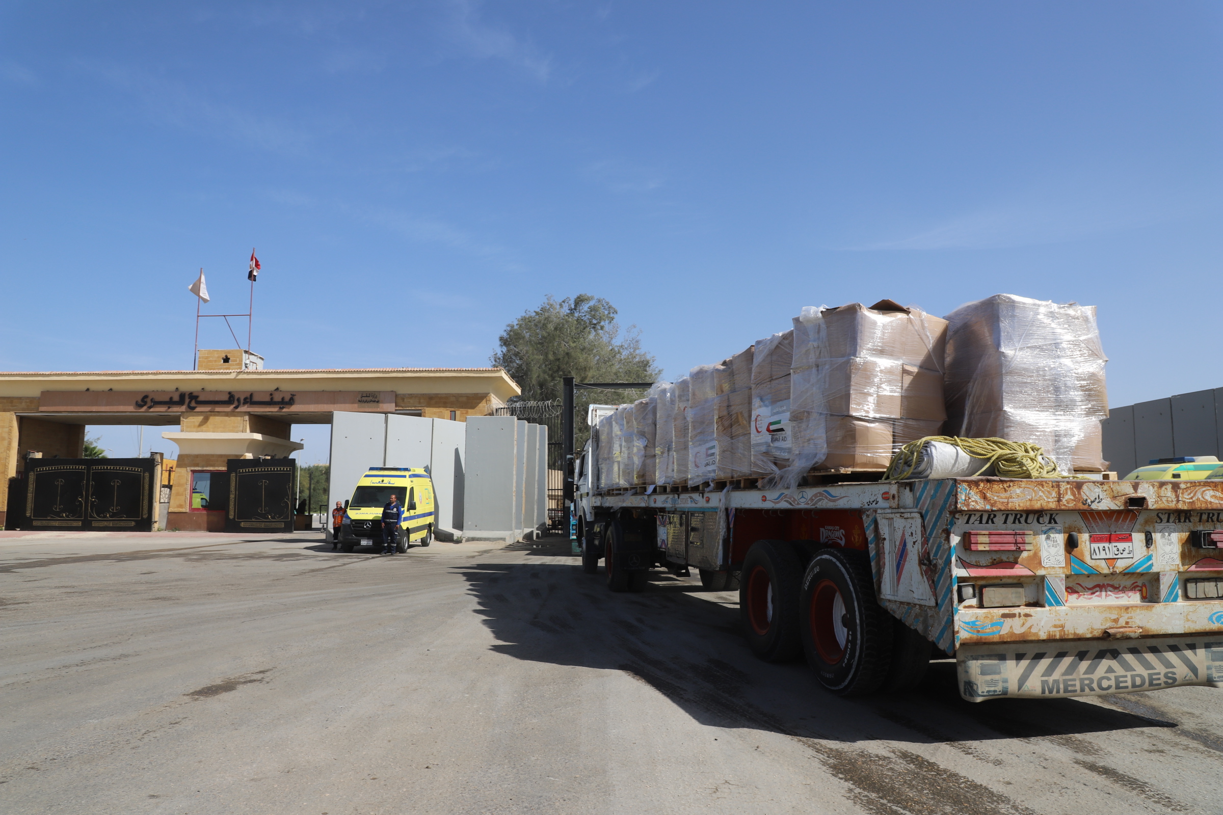 من أمام معبر رفح 