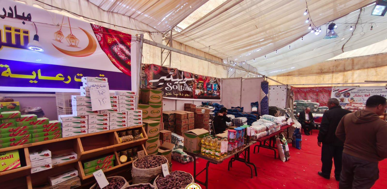 إقبال كبير على معارض أهلا رمضان في القليوبية (10)