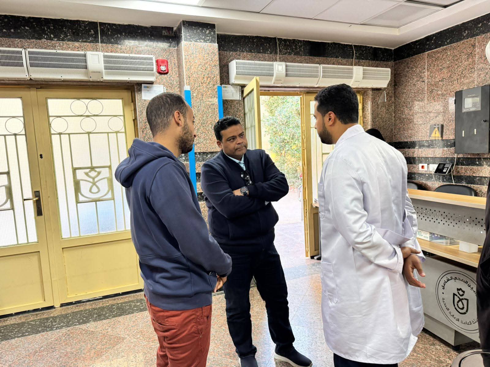 متابعة انتظام العمل. متابعة انتظام العمل.