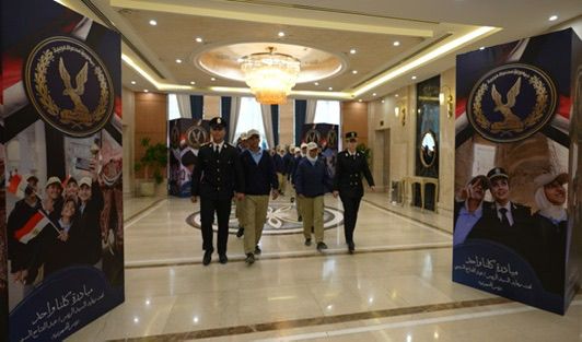 الداخلية تصطحب شباب المناطق الحضارية في رحلة للمتحف (9)