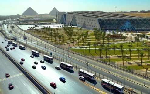 الداخلية تصطحب شباب المناطق الحضارية في رحلة للمتحف (25)