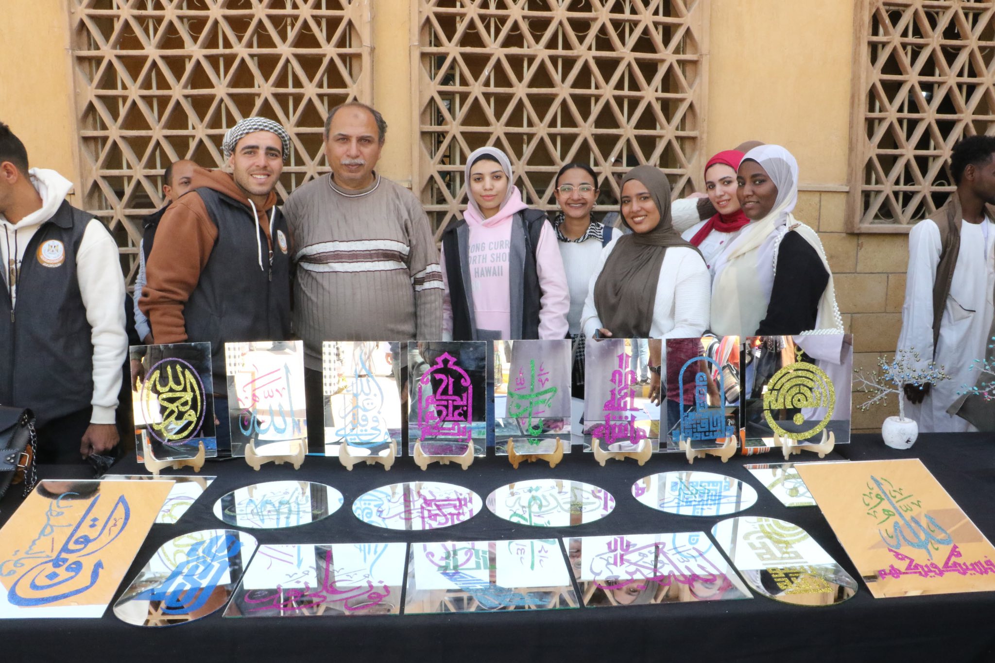 لوحات فنية بديعة فى ختام ملتقى مشروع أهل مصر بالأقصر