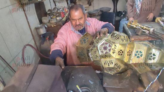 أقدم-ورشة-لصناعة-وصيانة-الفوانيس-الفاطمية-بالفيوم