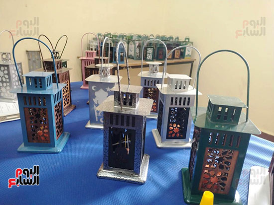 انتاج فوانيس رمضان بكلية الهندسة ببنها (5)