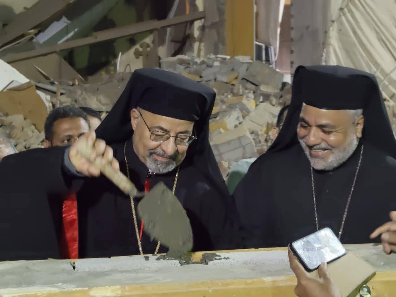 بطريرك الأقباط الكاثوليك يضع حجر أساس كنيسة العذراء بالمريس