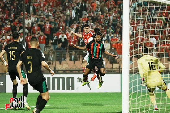 بعض أحداث الشوط الثاني