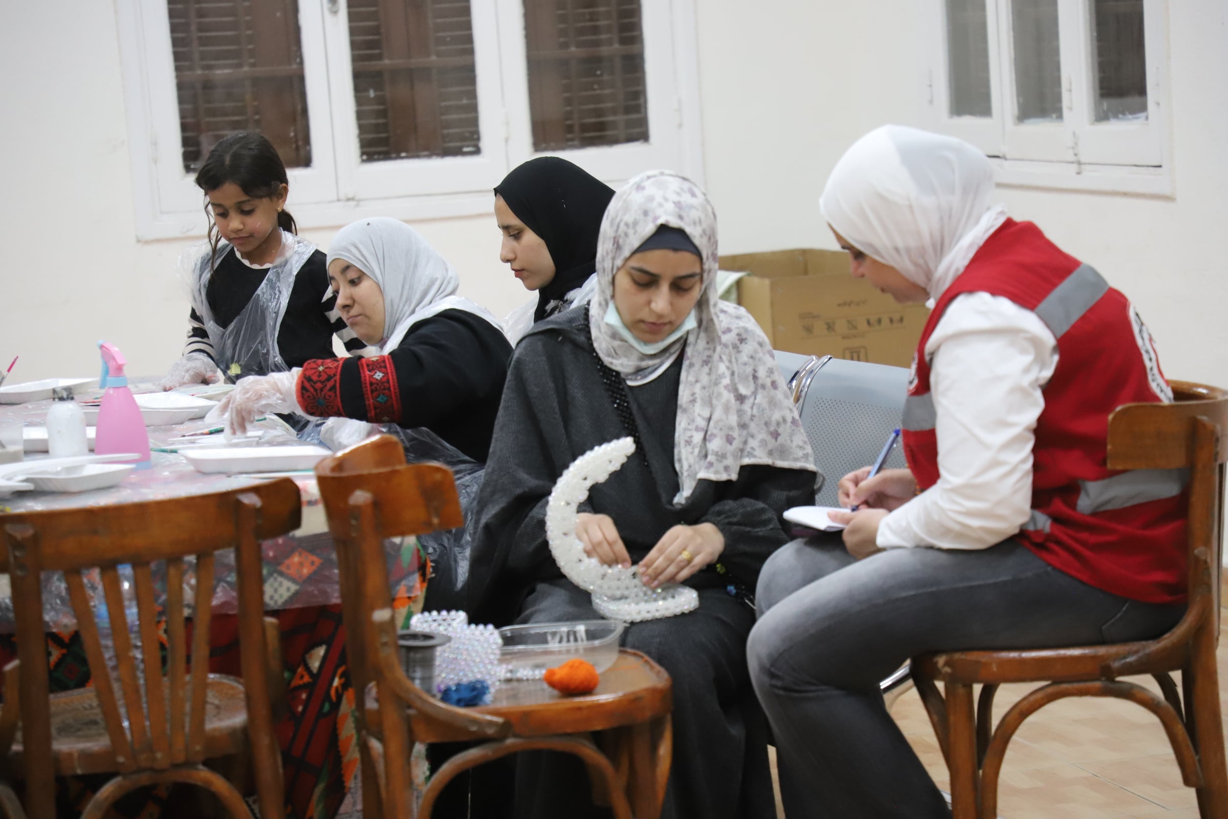 مشاهد مختلفة من الورشة