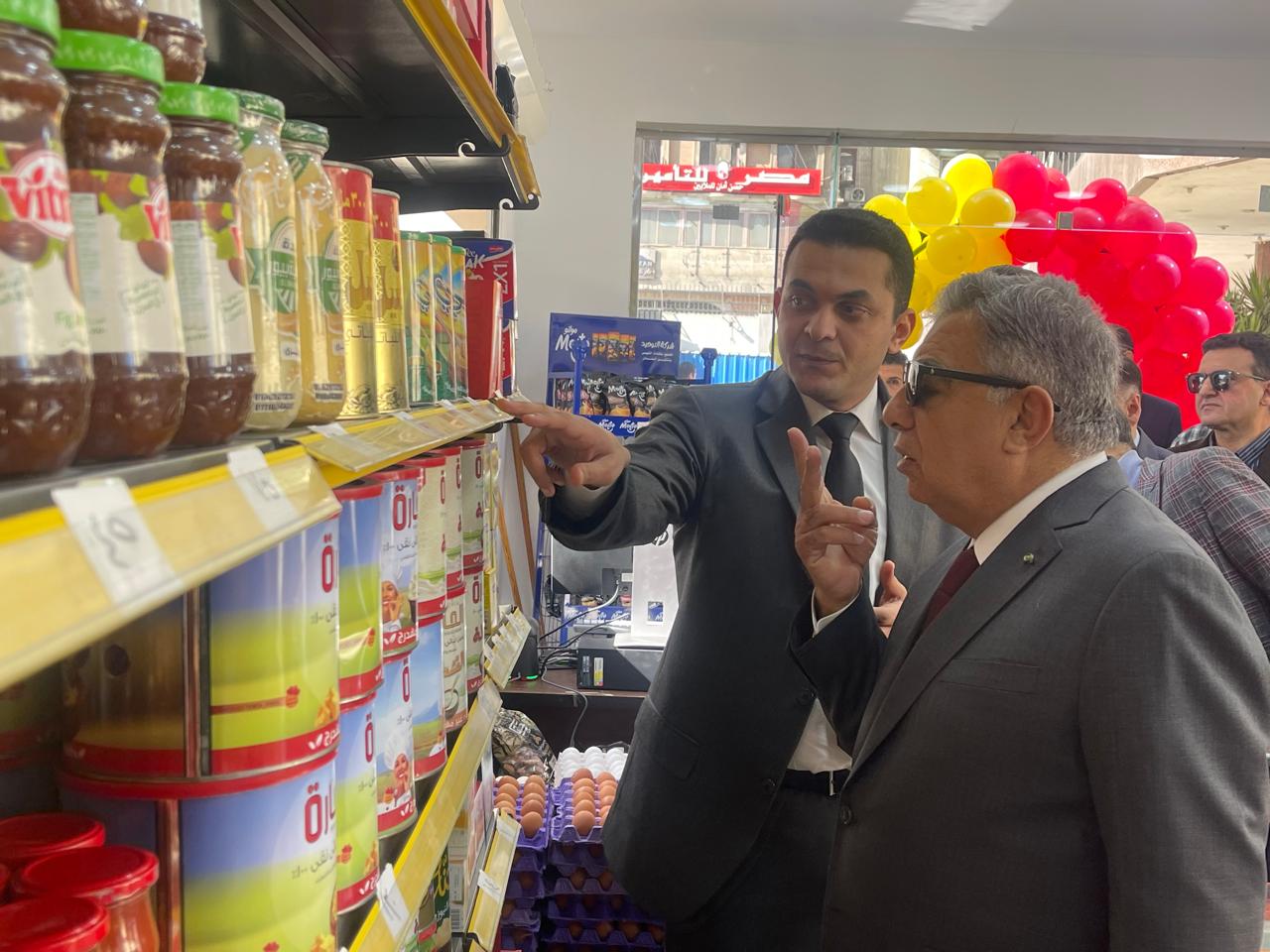 جانب من جولة محافظ الدقهلية اللواء طارق مرزوق (6)