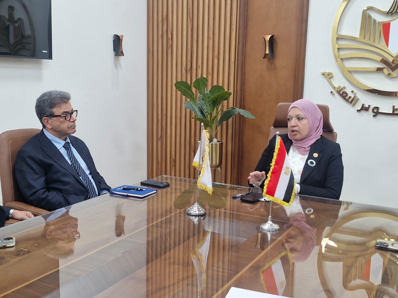 تعاون بين صندوق تطوير التعليم ونقابة البيطريين لوضع برامج جامعة الغذاء الجديدة (2)