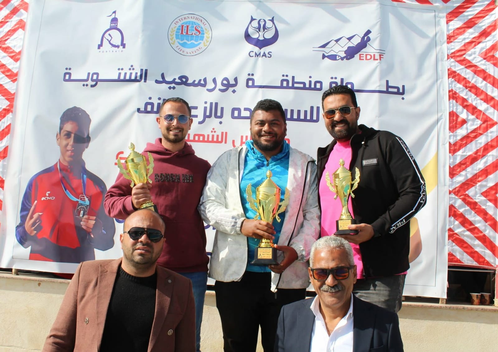 عدد من الفائزين بالمراكز الأولي عدد من الفائزين بالمراكز الأولي