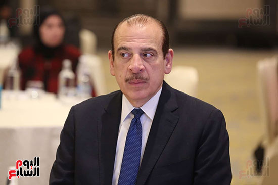 د عمرو قنديل د عمرو قنديل