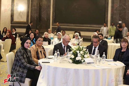 وزير الصحة مع السفير اليابان بالقاهرة وزير الصحة مع السفير اليابان بالقاهرة