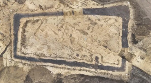 خندق من العصور الوسطى خندق من العصور الوسطى