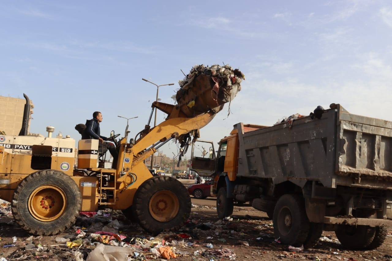 رفع تراكمات القمامة