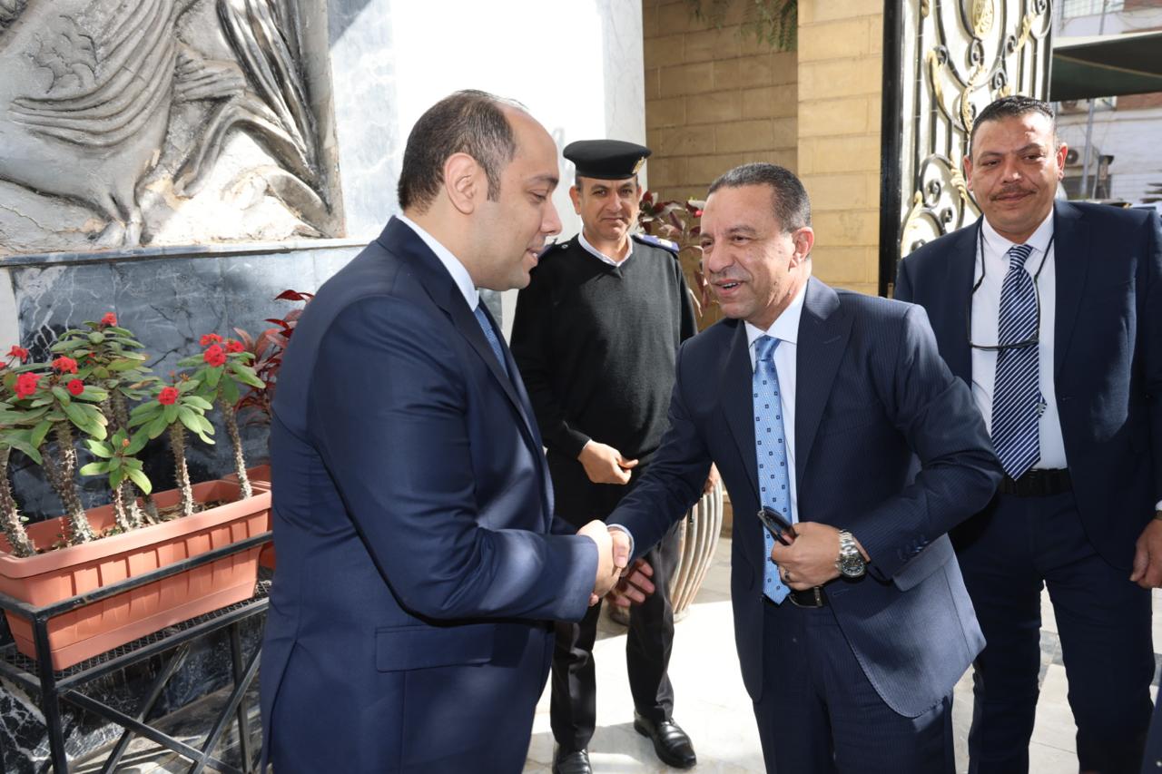 المحافظ الجديد 