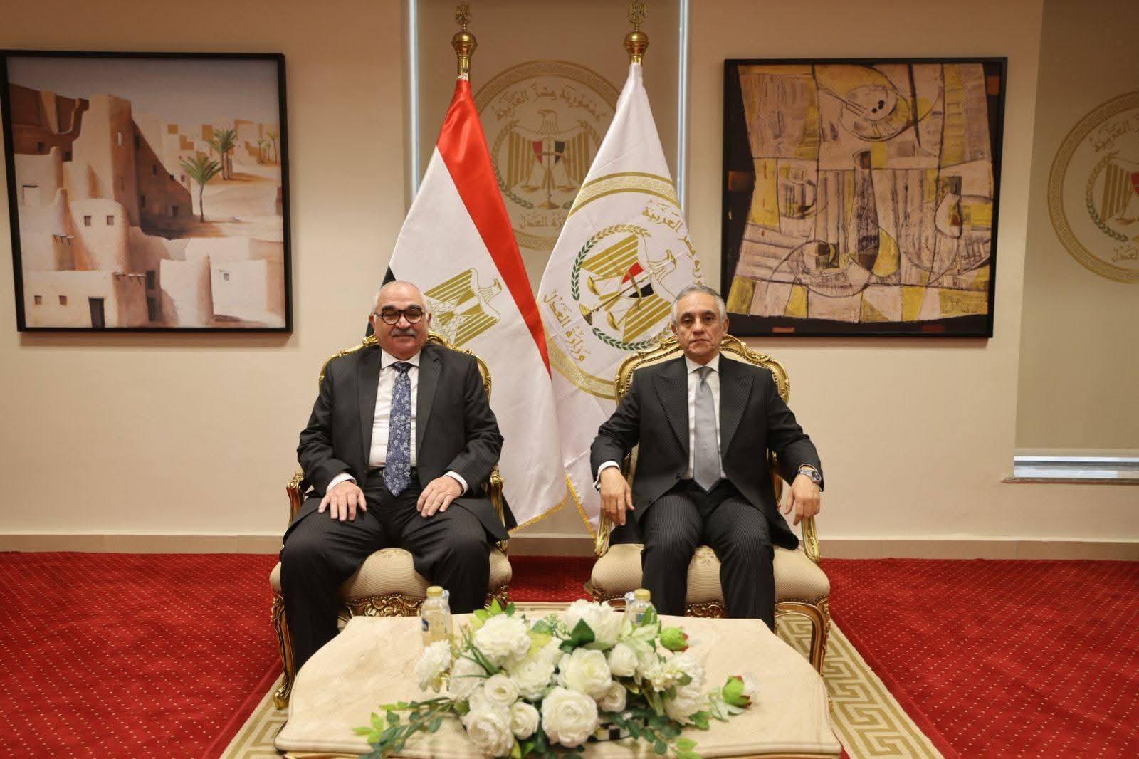 رئيس هيئة قضايا الدولة يهنئ المستشار محمود الشريف وزير العدل بتوليه منصبه الجديد (4)