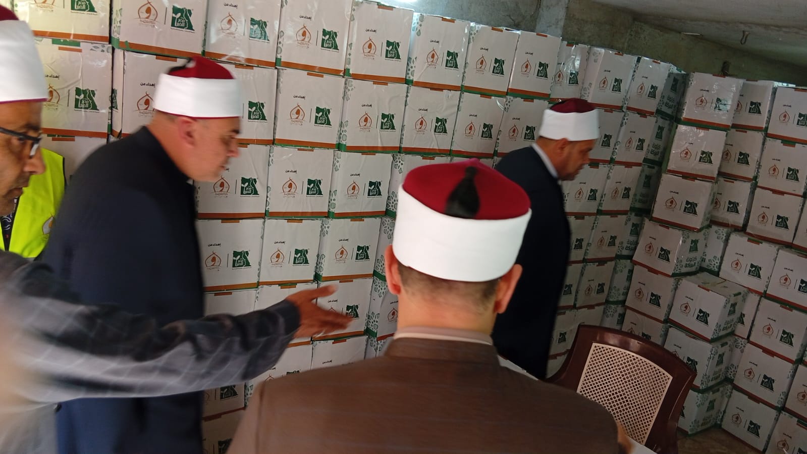 الأوقاف ومصر الخير توزعان 100 ألف كرتونة غذائية بمناسبة شهر رمضان بمحافظات الجمهورية (12)