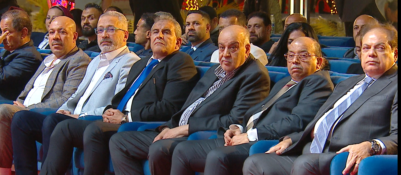 الحضور خلال المؤتمر