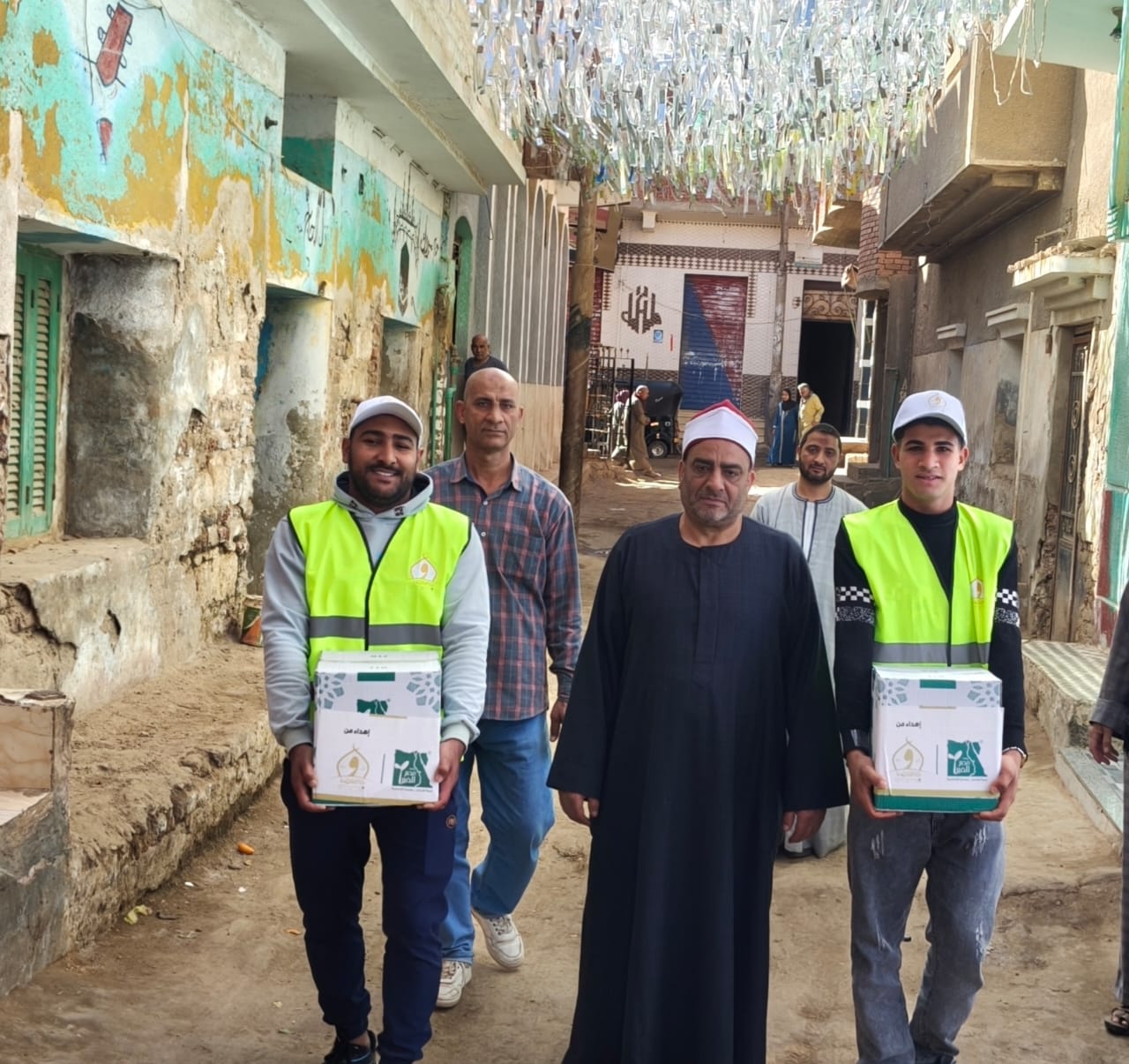 الأوقاف ومصر الخير توزعان 100 ألف كرتونة غذائية بمناسبة شهر رمضان بمحافظات الجمهورية (13)