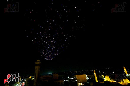احتفالات مبهرة بسماء منطقة الحسين ابتهاجا برمضان