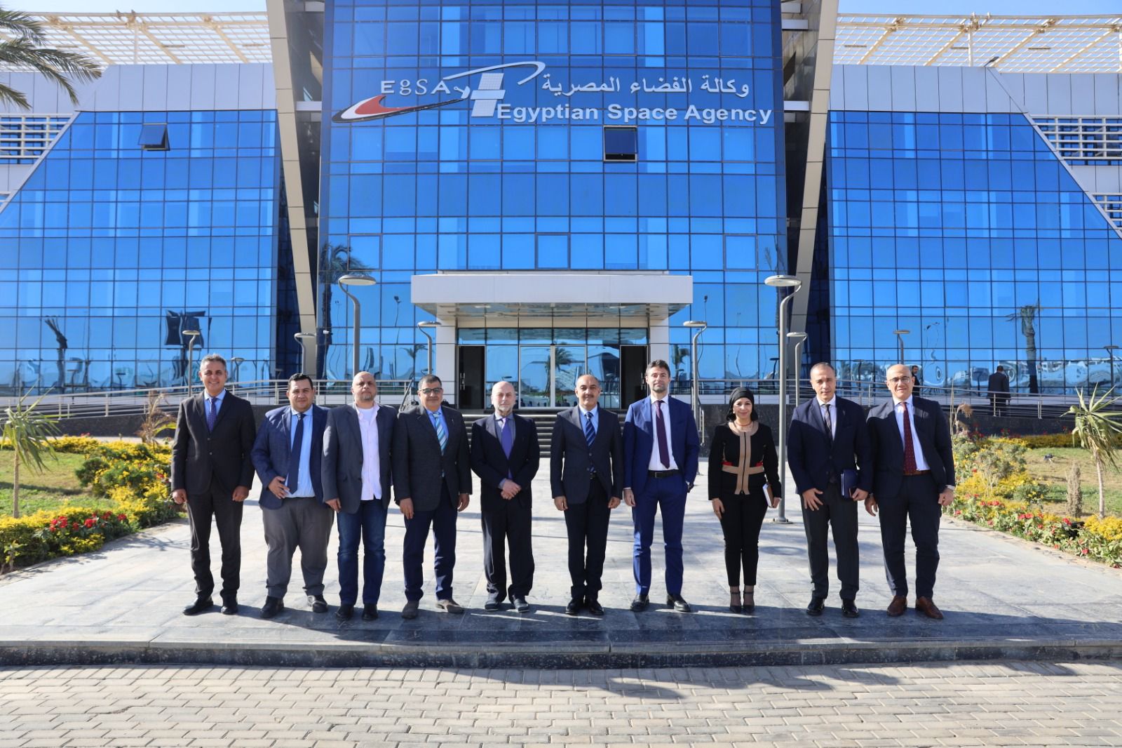 وكالة الفضاء المصرية تبحث آفاق التعاون المشترك مع شركة سيتال الإيطالية SITAEL وكالة الفضاء المصرية تبحث آفاق التعاون المشترك مع شركة سيتال الإيطالية SITAEL