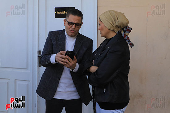 الكاتب الصحفى عبد الفتاح عبد المنعم خلال الجنازة