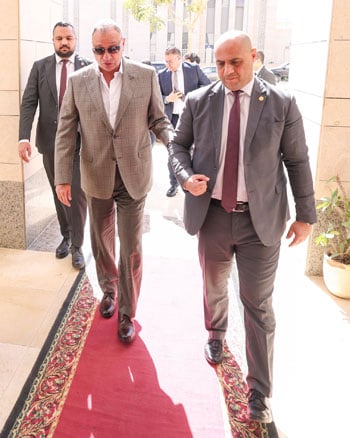 تهنئة-مجلس-الأهلى-لجوهر-نبيل-وزير-الرياضة-(17)