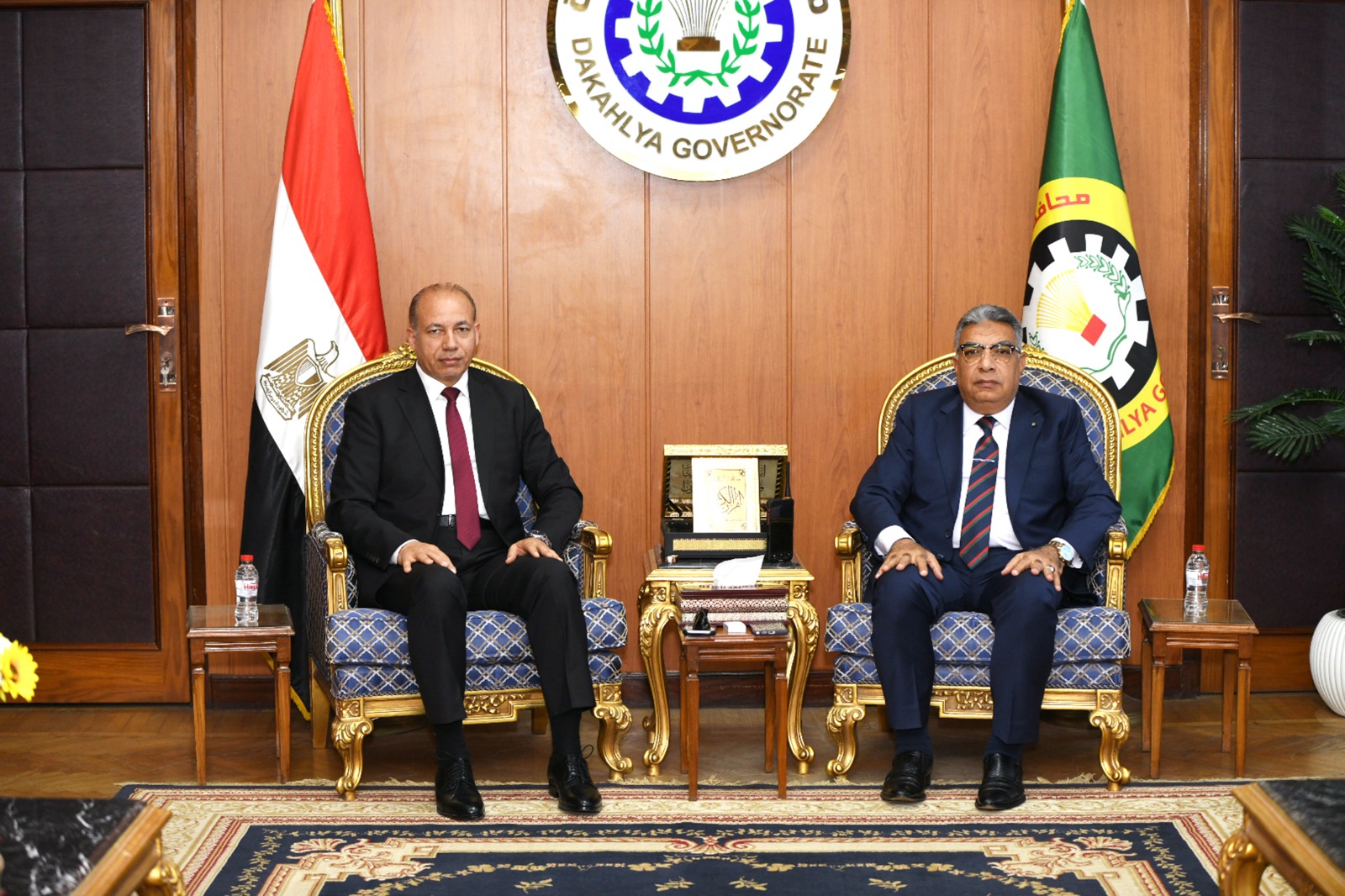 محافظ الدقهلية يستقبل رئيس جامعة المنصورة للتهنئة بتجديد الثقة