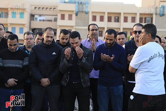 اداء صلاة الجنازة (4)