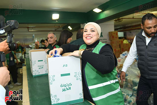 تعبئة كراتين رمضان (53)