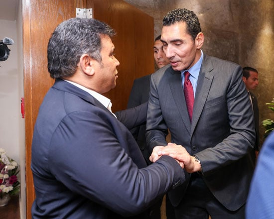 تهنئة-مجلس-الأهلى-لجوهر-نبيل-وزير-الرياضة-(3)