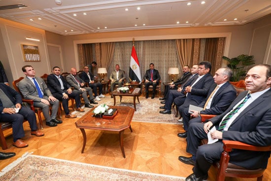 تهنئة-مجلس-الأهلى-لجوهر-نبيل-وزير-الرياضة-(18)