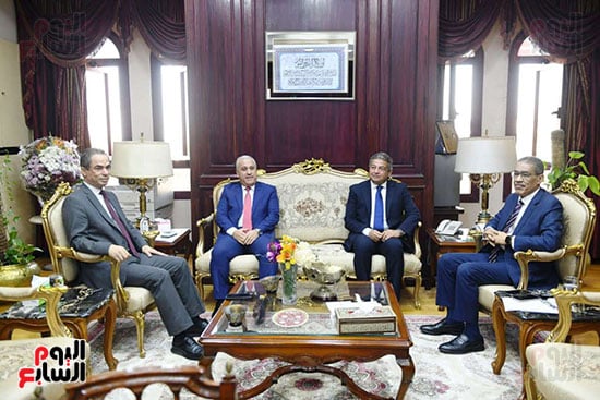 لقاء وزير الإعاتم والهيئات الإعلامية (2)