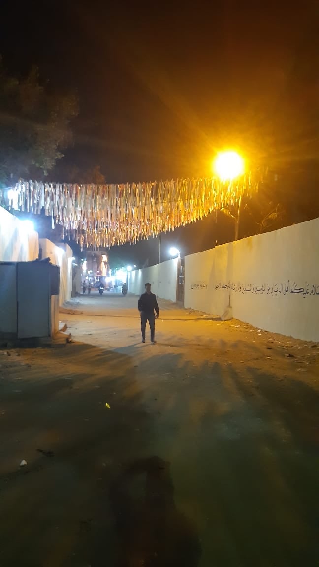 محافظة الجيزة تطلق حملة نظافة موسعة بطريق مقابر كفر الجبل لتحسين المظهر