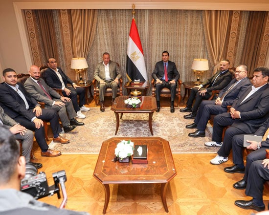 تهنئة-مجلس-الأهلى-لجوهر-نبيل-وزير-الرياضة-(14)