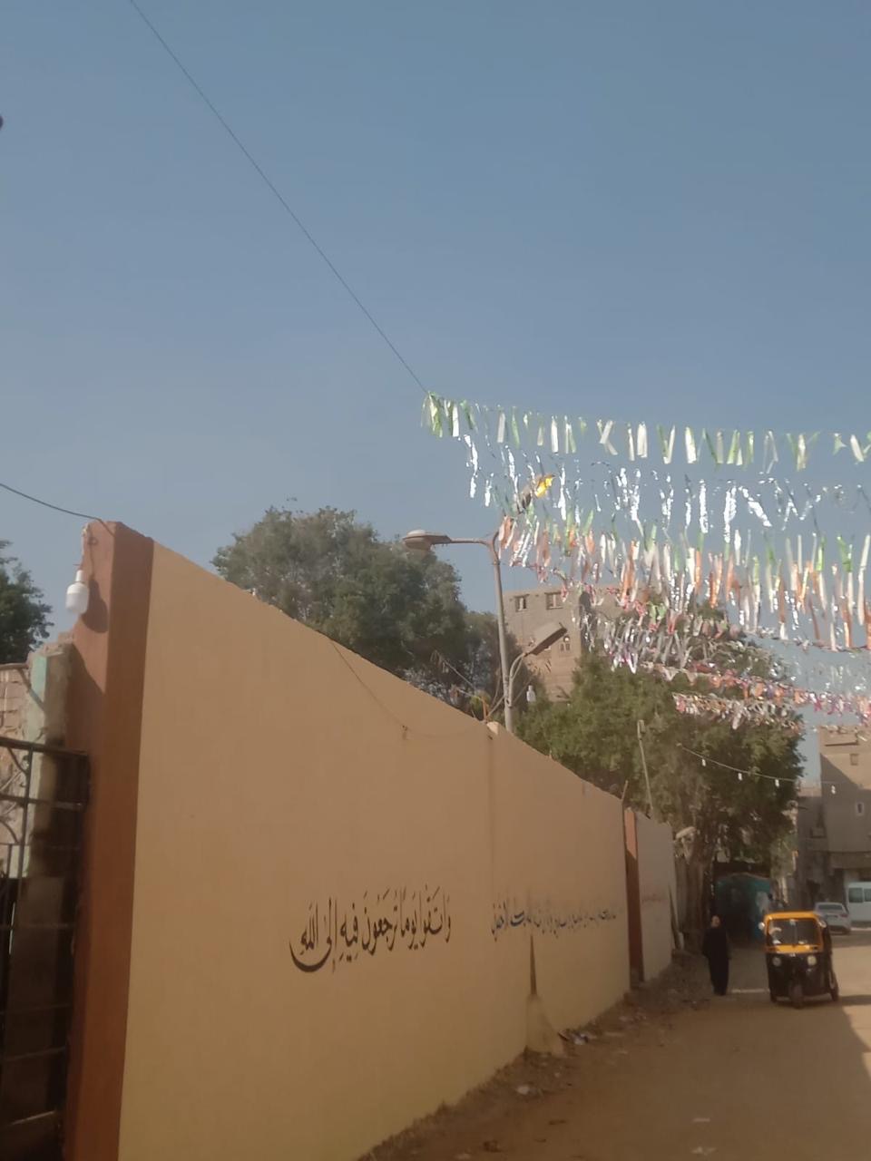 محافظة الجيزة تطلق حملة نظافة موسعة بطريق مقابر كفر الجبل