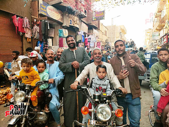 فرحة-المواطنين-من-أبناء-إسنا-فى-دورة-رمضان