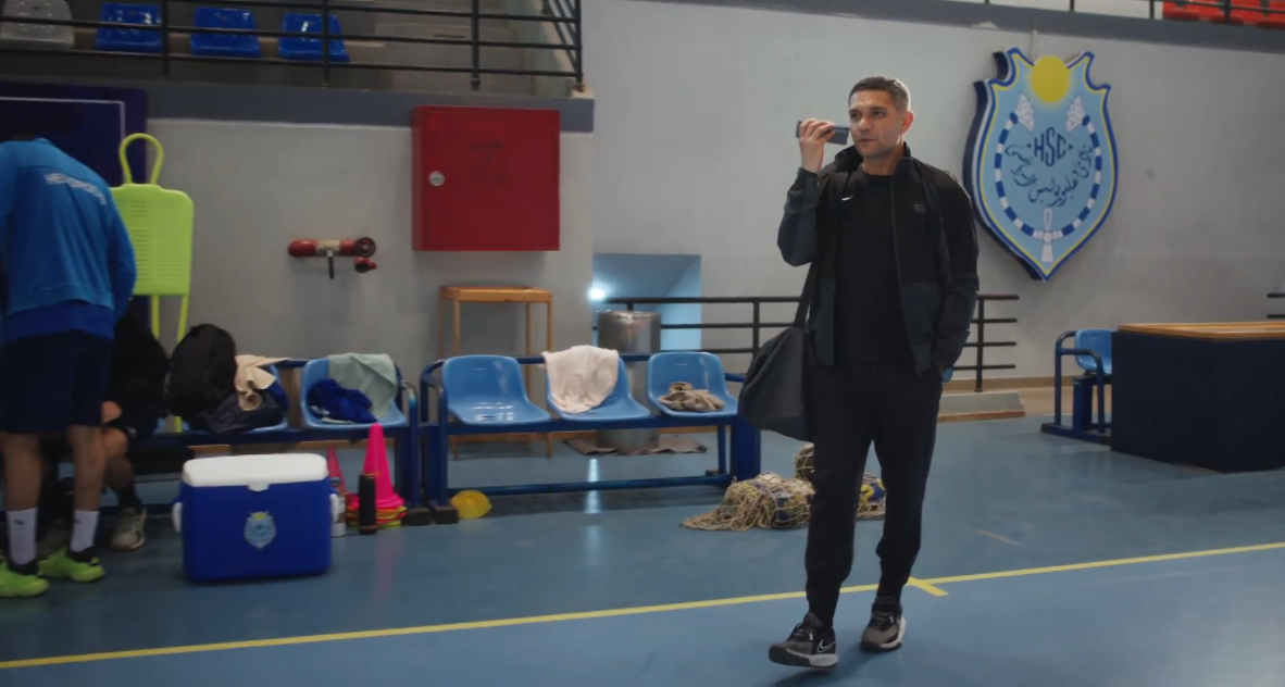 آسر ياسين في النادي