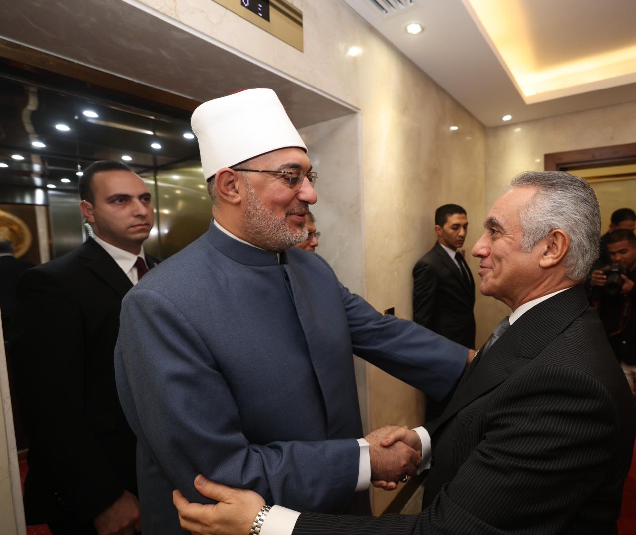 وزير العدل يستقبل مفتي جمهورية مصر العربية للتهنئة بتوليه مهام منصبه (1)