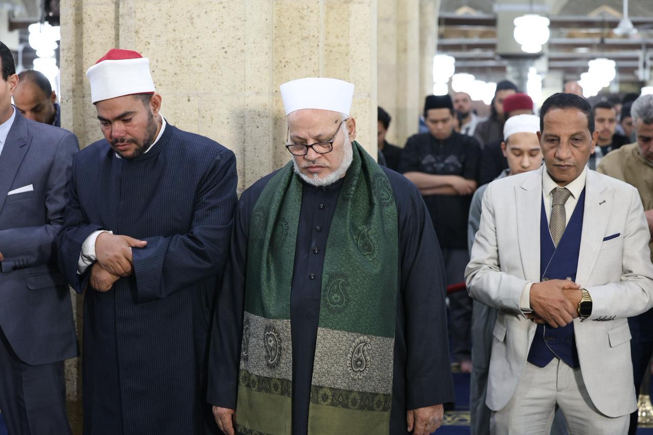 التراويح فى الجامع الأزهر