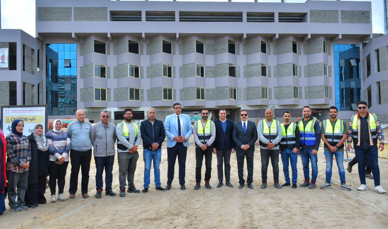 المخافظ والقيادات المخافظ والقيادات