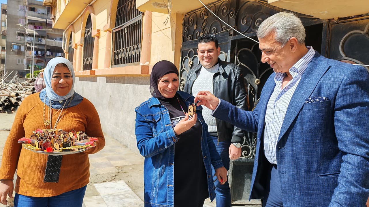 توزيع فوانيس بالحي