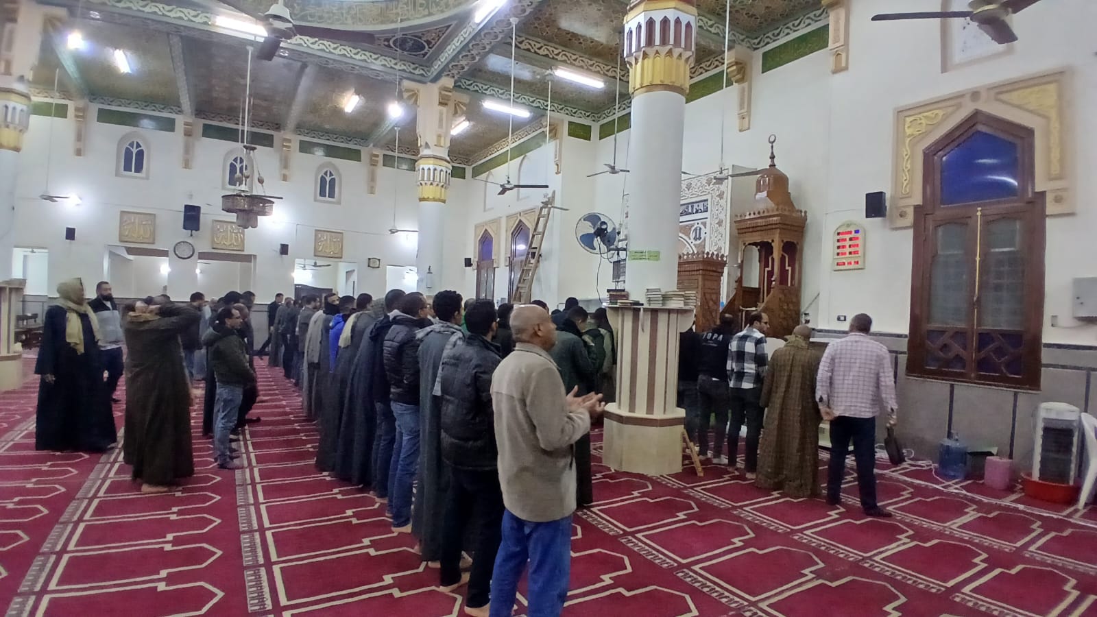 صلاة الجنازة على جثمان الزميل الراحل محمود نصر (5)