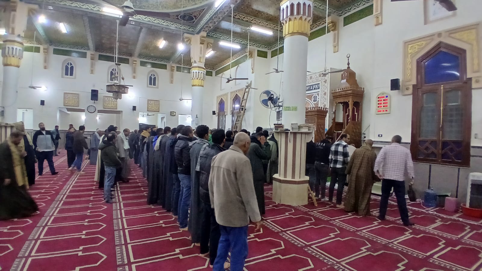 صلاة الجنازة على جثمان الزميل الراحل محمود نصر (4)