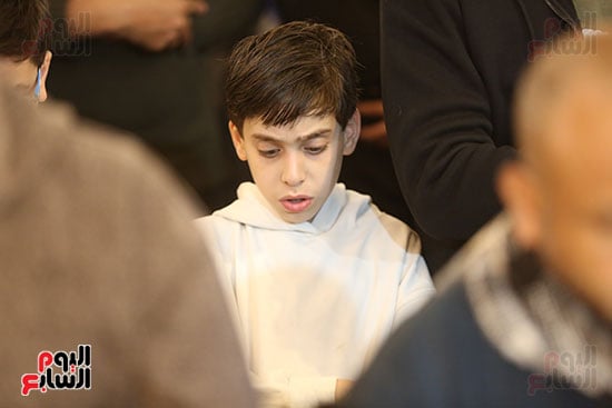 حضور الأطفال صلاة العشاء والتراويح