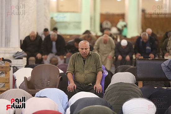 صلاة العشاء والتراويح مسجد عمرو بن العاص