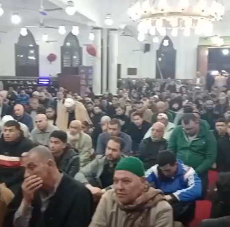 الحضور بمسجد الفتح