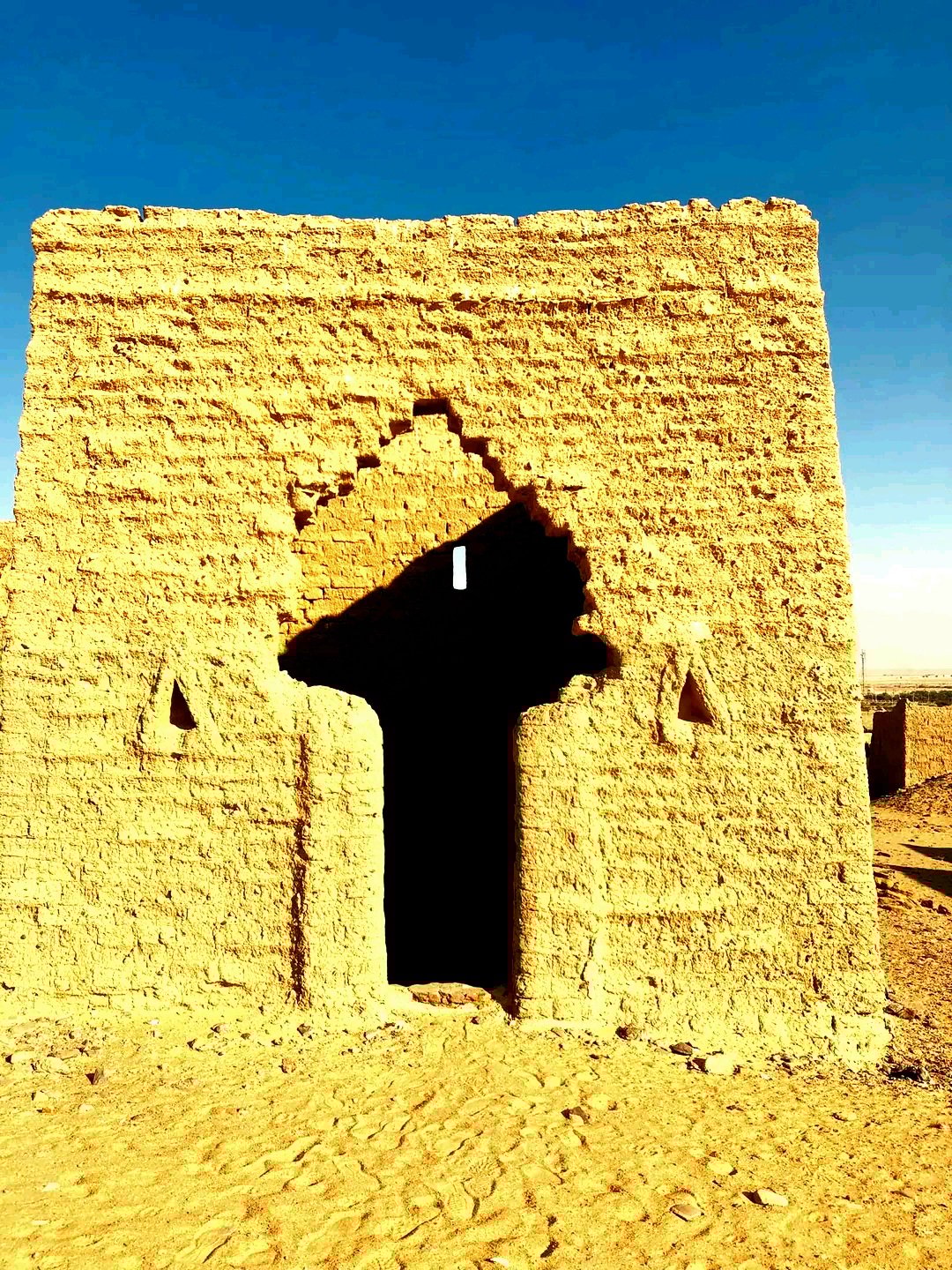 مدخل مزار كنيسة الخروج