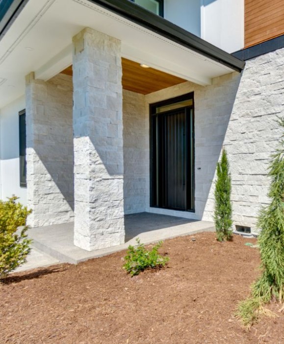 ذات أحجام كبيرة